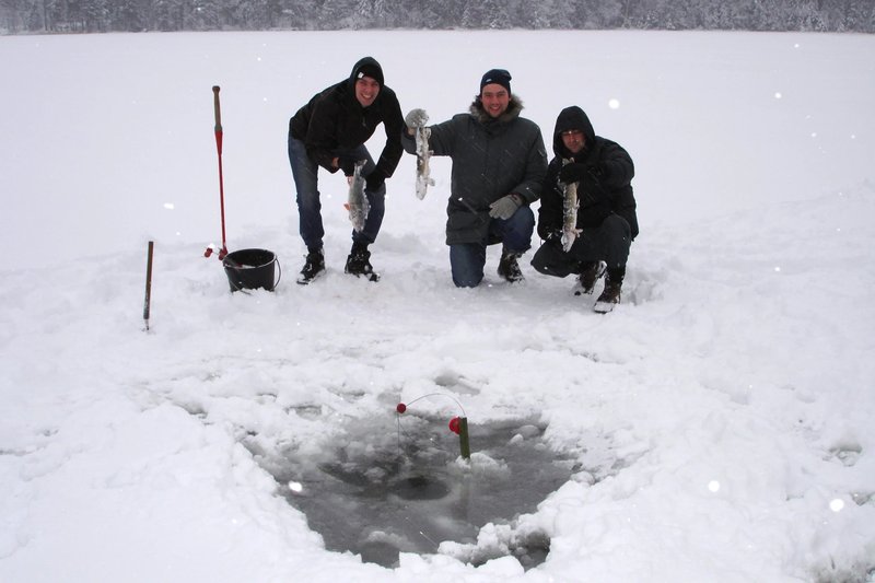 Ice fishing game online in United Kigdom